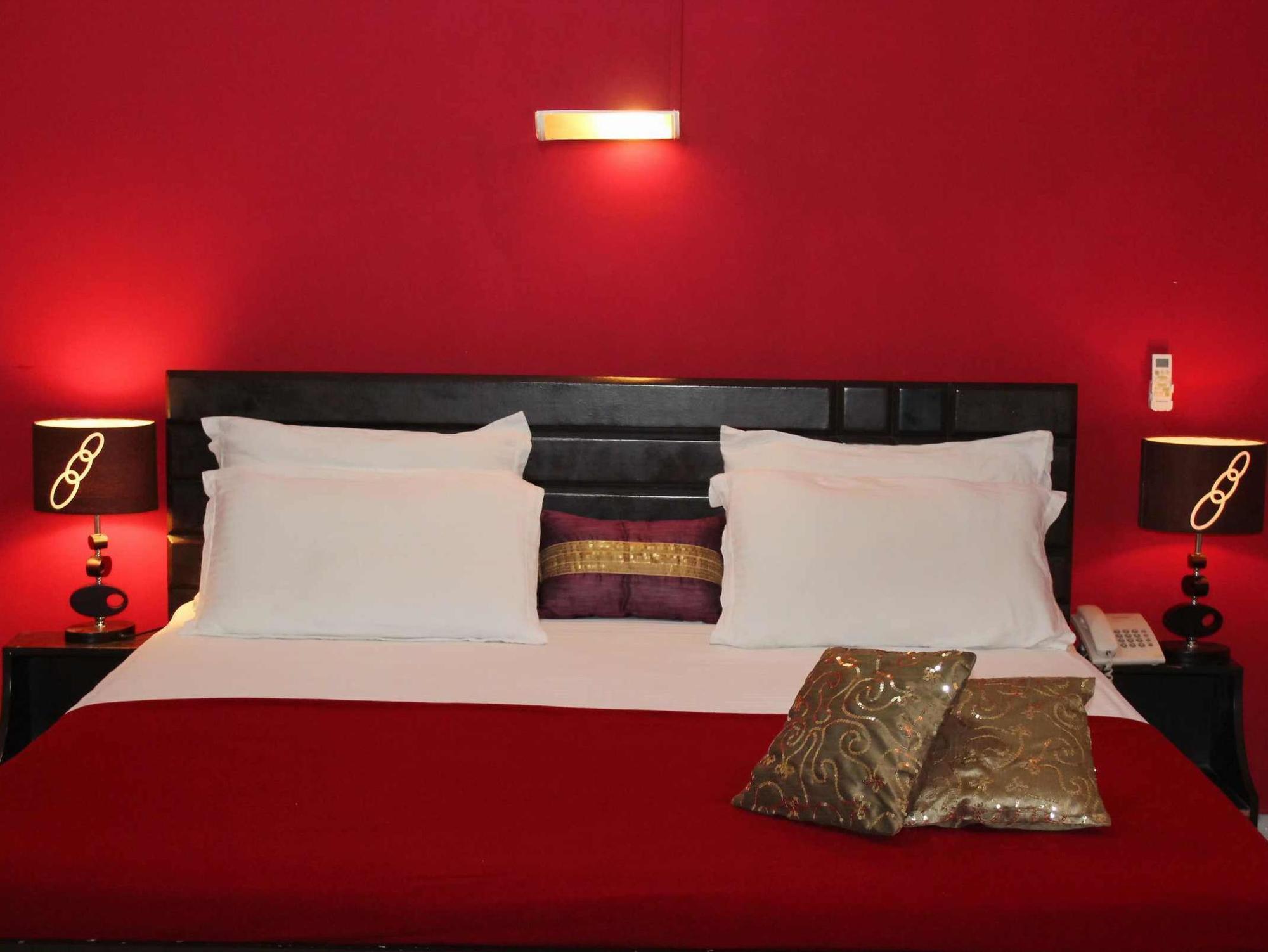 The New Casablanca Boutique Hotel Bangalore Exteriör bild