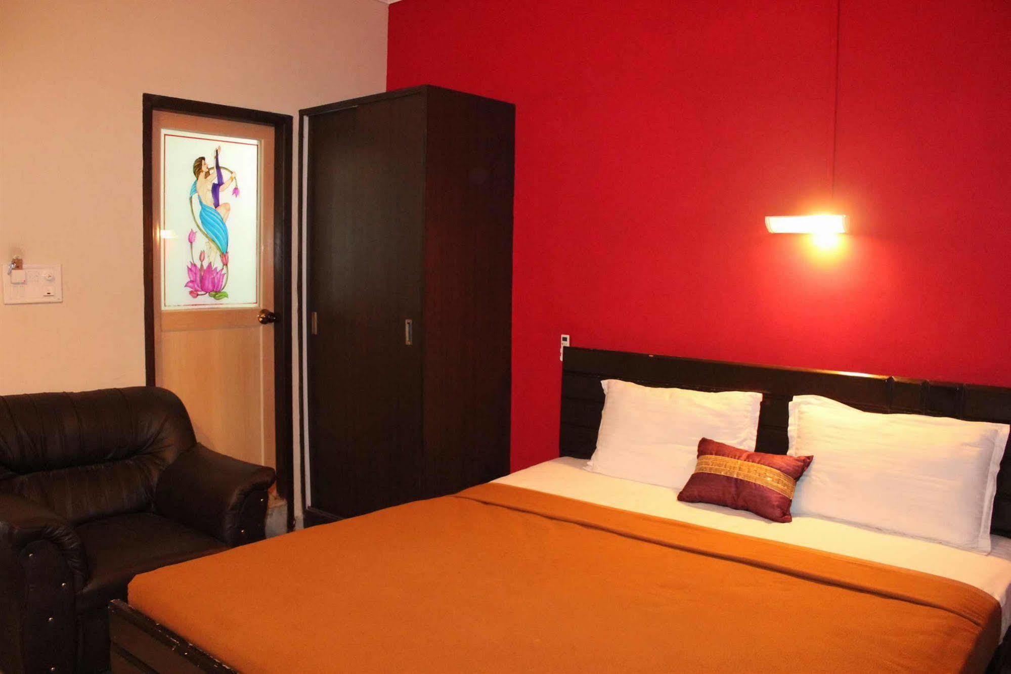 The New Casablanca Boutique Hotel Bangalore Exteriör bild