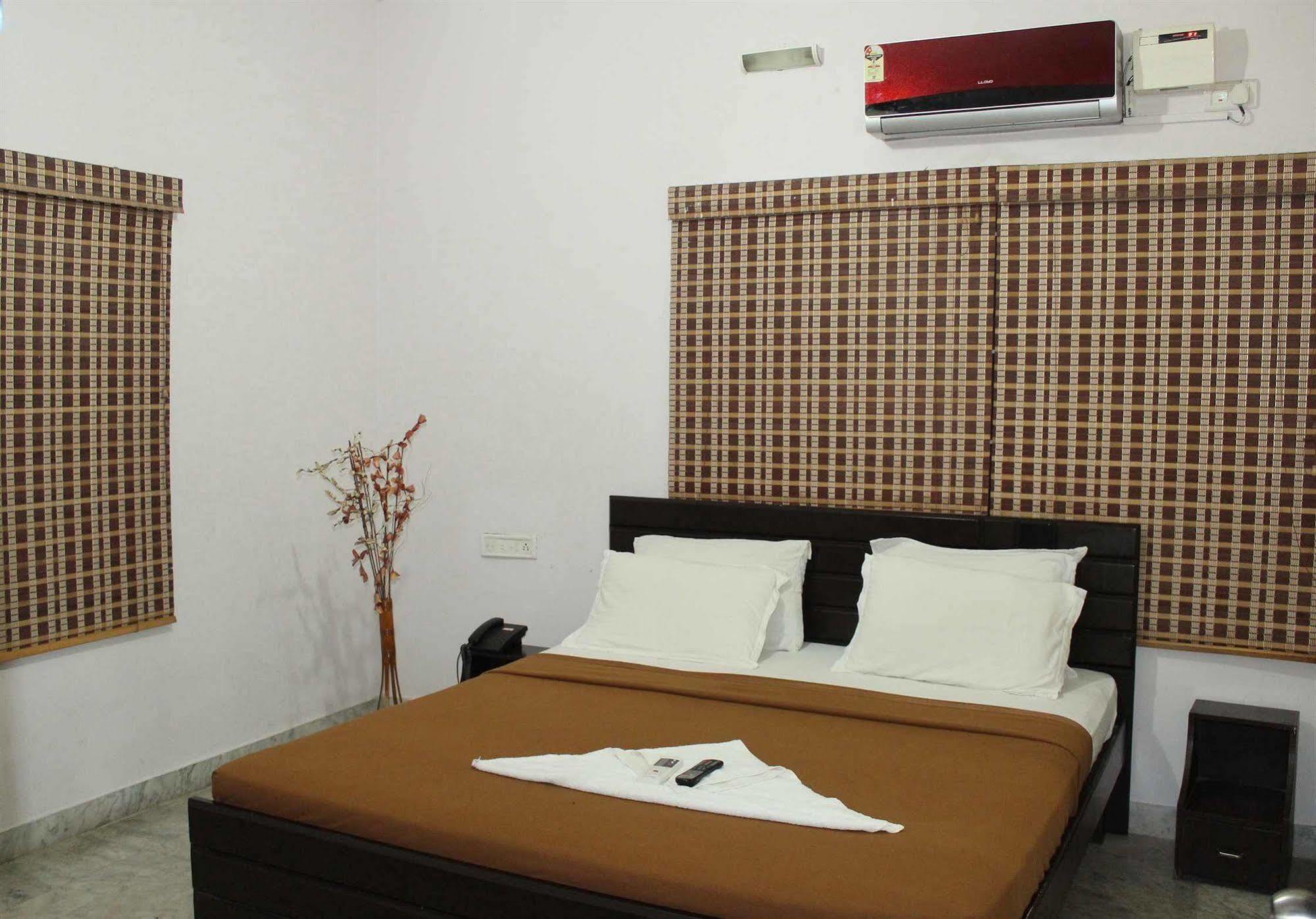 The New Casablanca Boutique Hotel Bangalore Exteriör bild