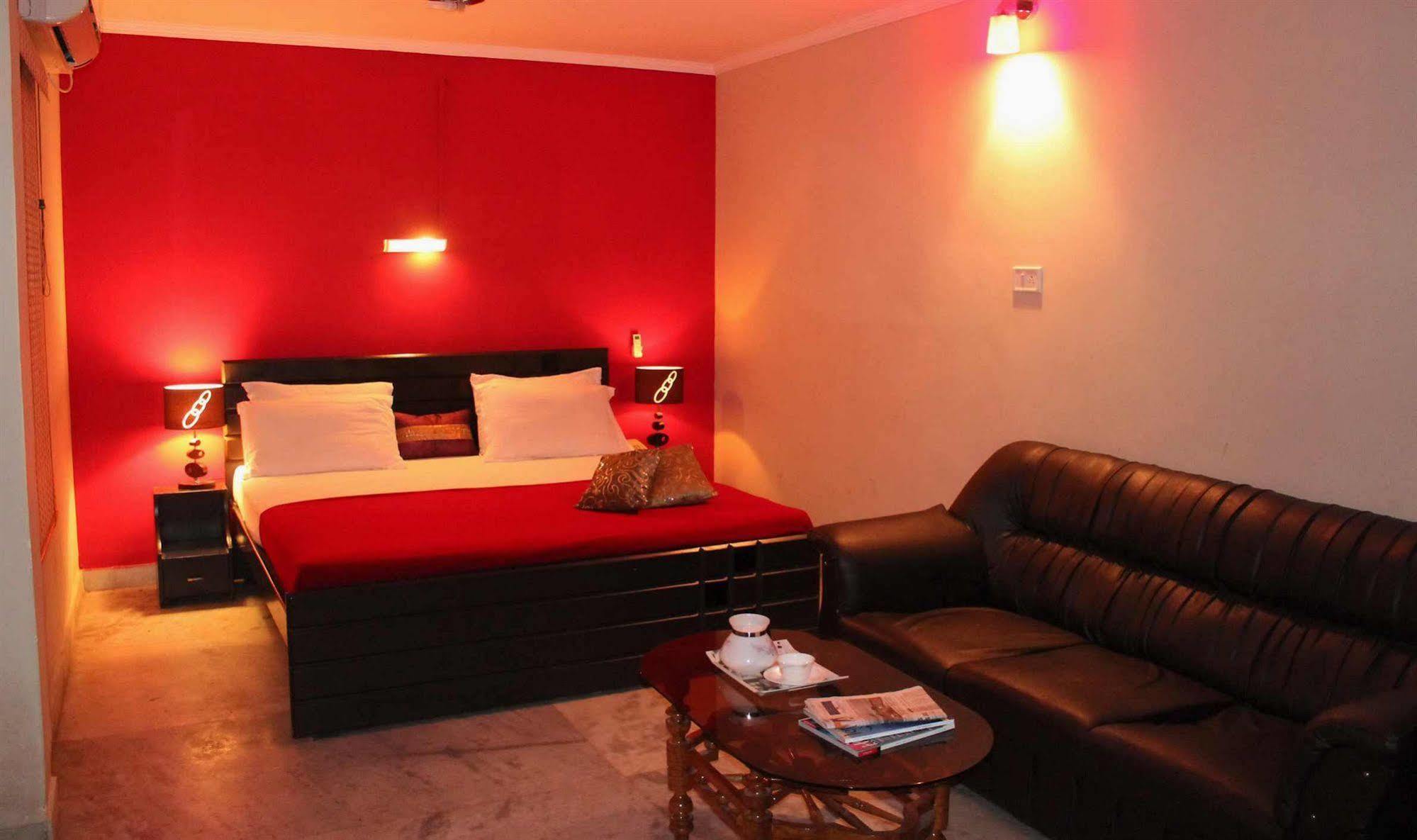 The New Casablanca Boutique Hotel Bangalore Exteriör bild